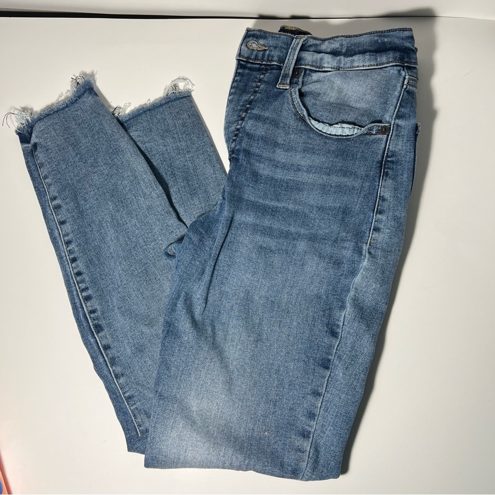 Lucky brand size 8/29 high rise skinny Bridgette jeans